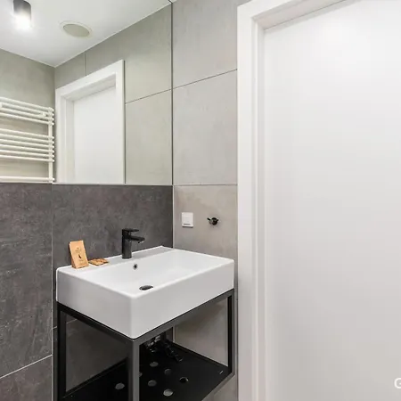 Port By Jantar Колобжег