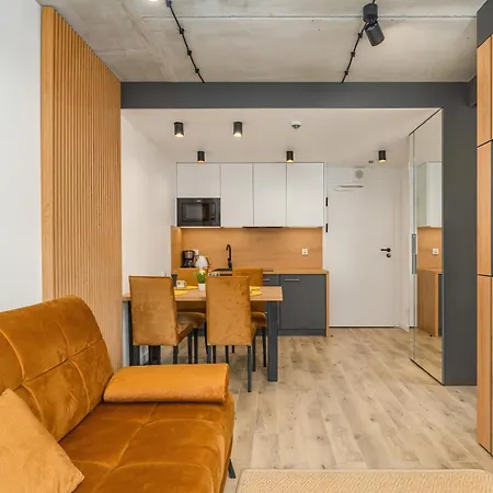 Port By Jantar Колобжег