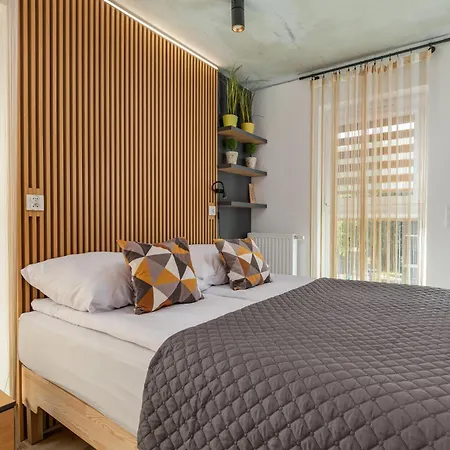 Port By Jantar Apartment *