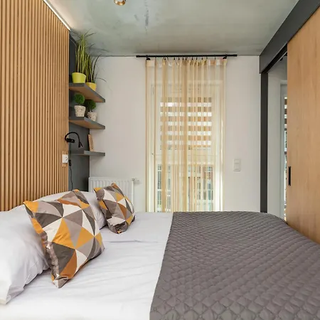 Port By Jantar Apartment *